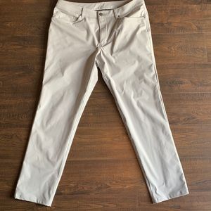 lululemon light gray ABC pant classic, size 34/31